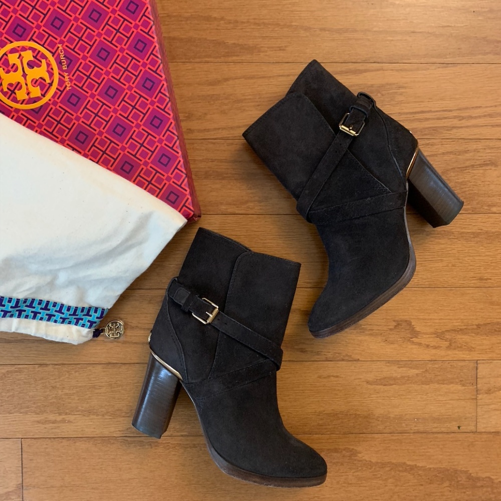 Tory Burch Charcoal Chalk Gray Livingston Suede high quality Ankle Booties π₯π₯ - Picture 4 of 10